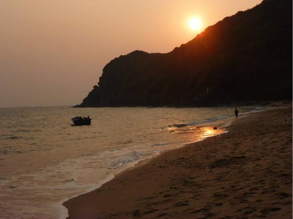 (5)【六一】惠州小辣甲島2天一夜露營+游泳潛水+自制海鮮大餐+篝火晚會+煙花+孔明燈-戶外活動圖-駝鈴網(wǎng)